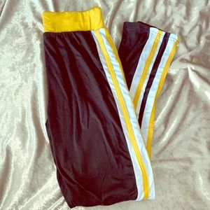 Yellow stripe leggings